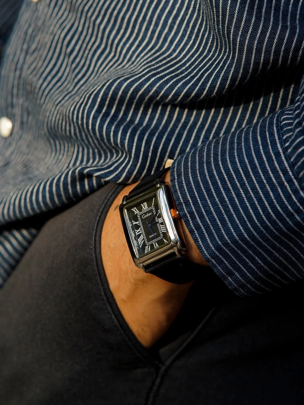 Old money watch Black - Image 5