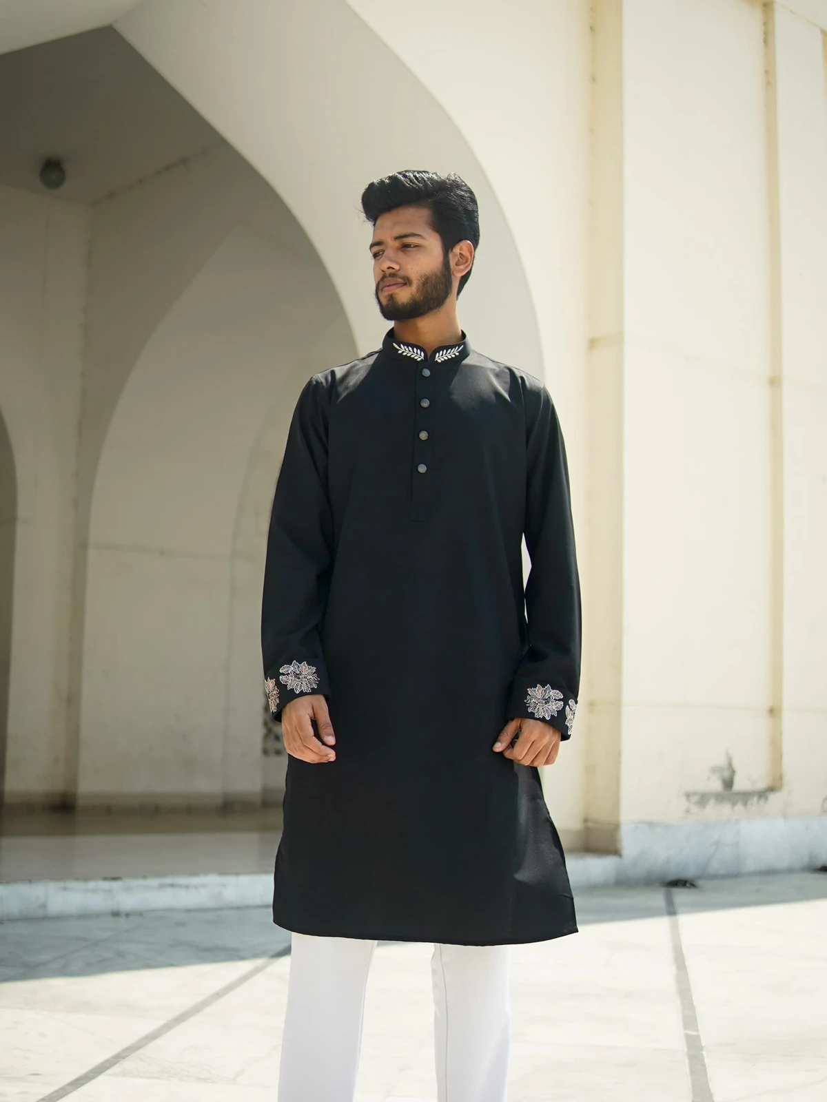 Persia - Black & Bold