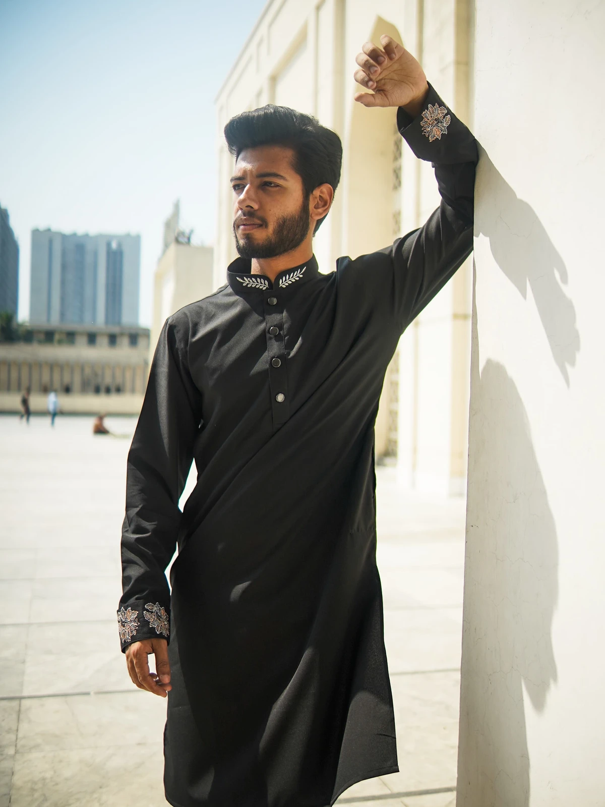 Persia - Black & Bold