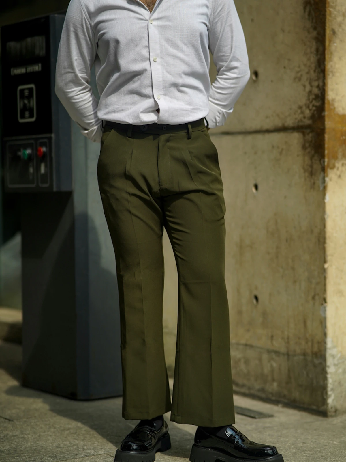 Formal flare bootcut pants - olive (unisex) - Image 4