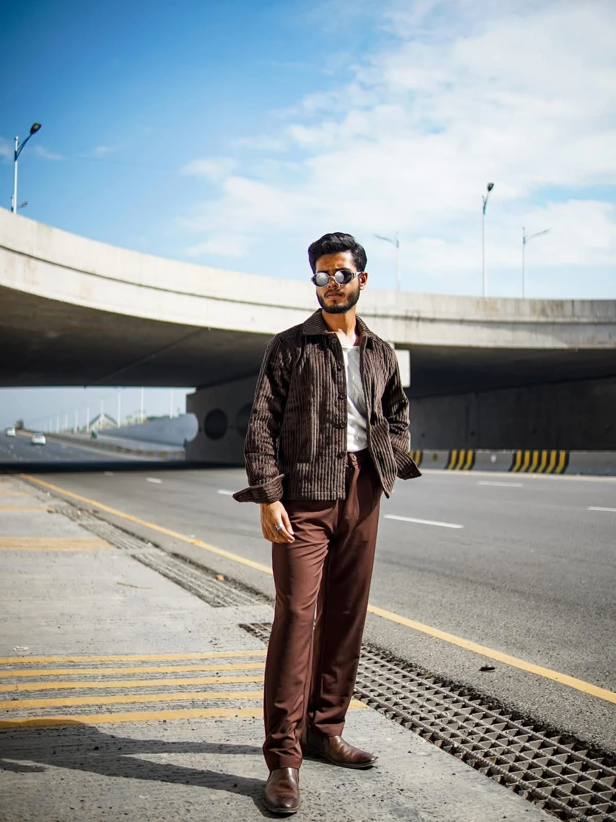 Corduroy shirt in Coffee - Image 5