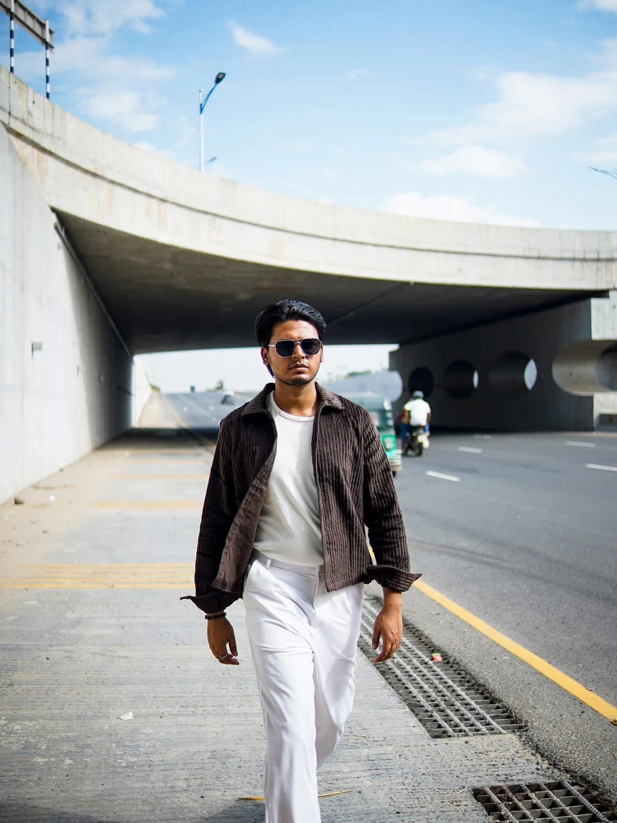 Corduroy shirt in Coffee - Image 6