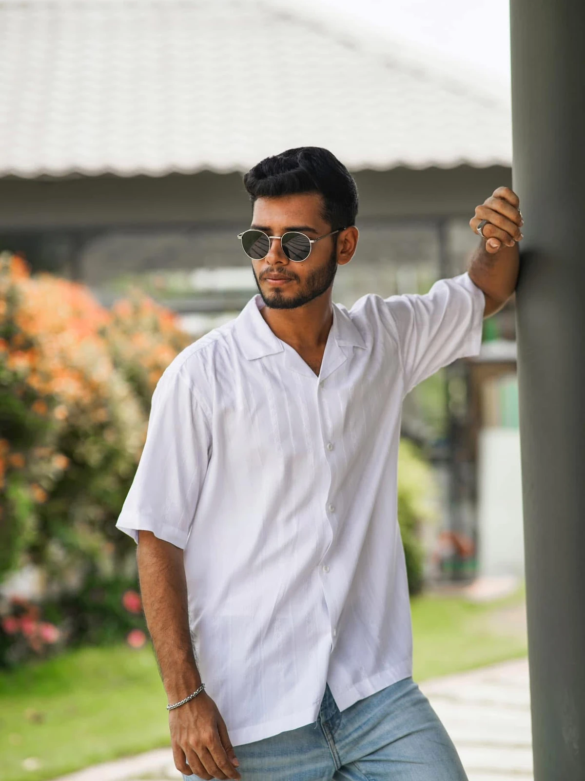 Whitish stripe cuban shirt