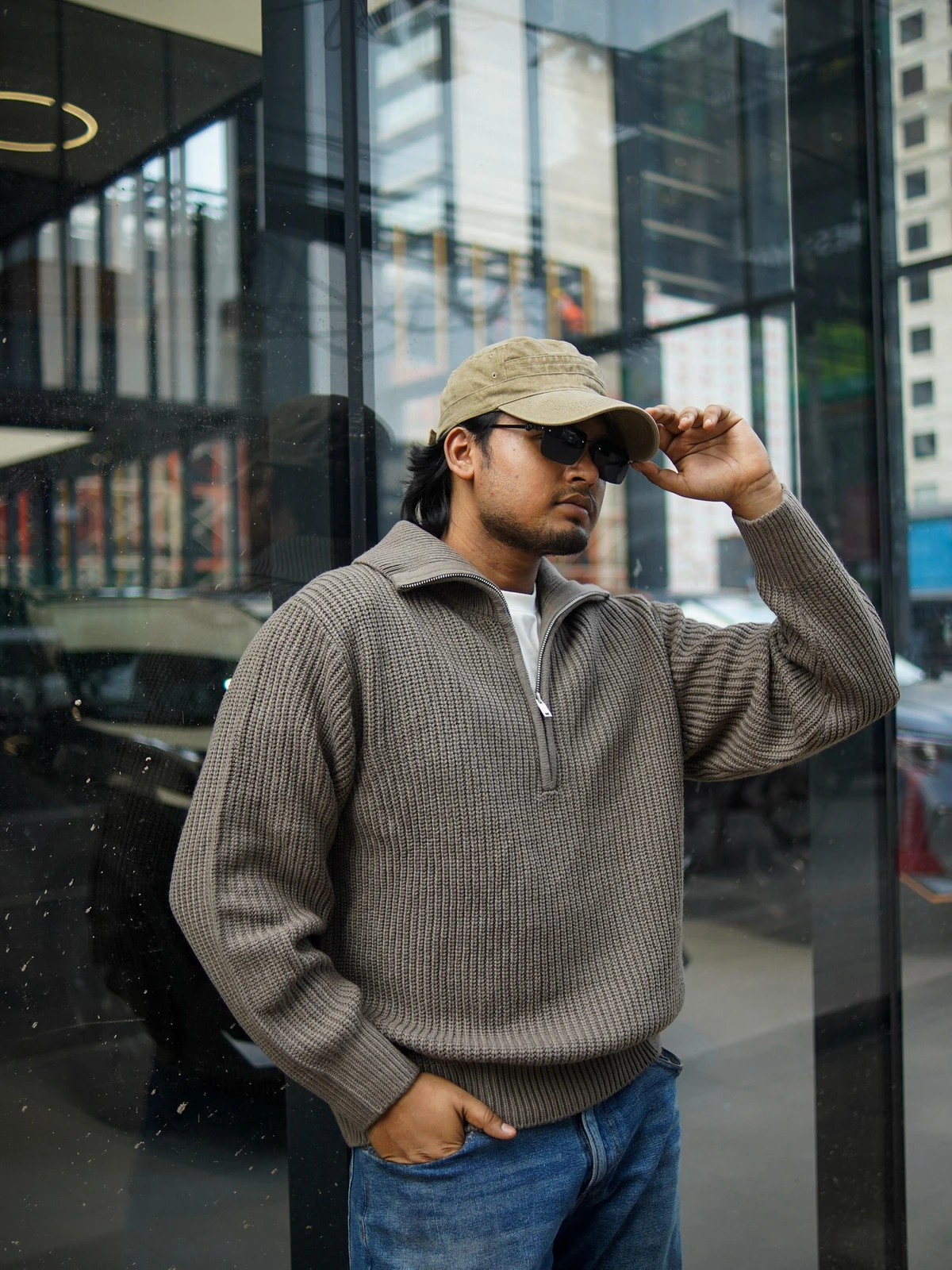 Knitted wool sweater - Image 3