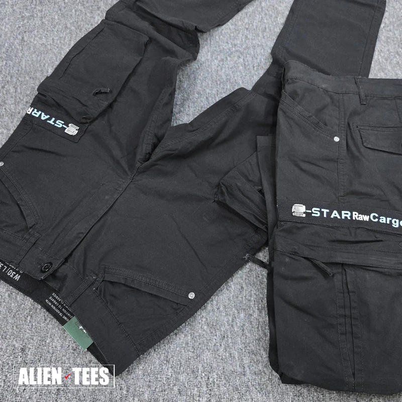 2J96 Raisin Black Venture Cargo