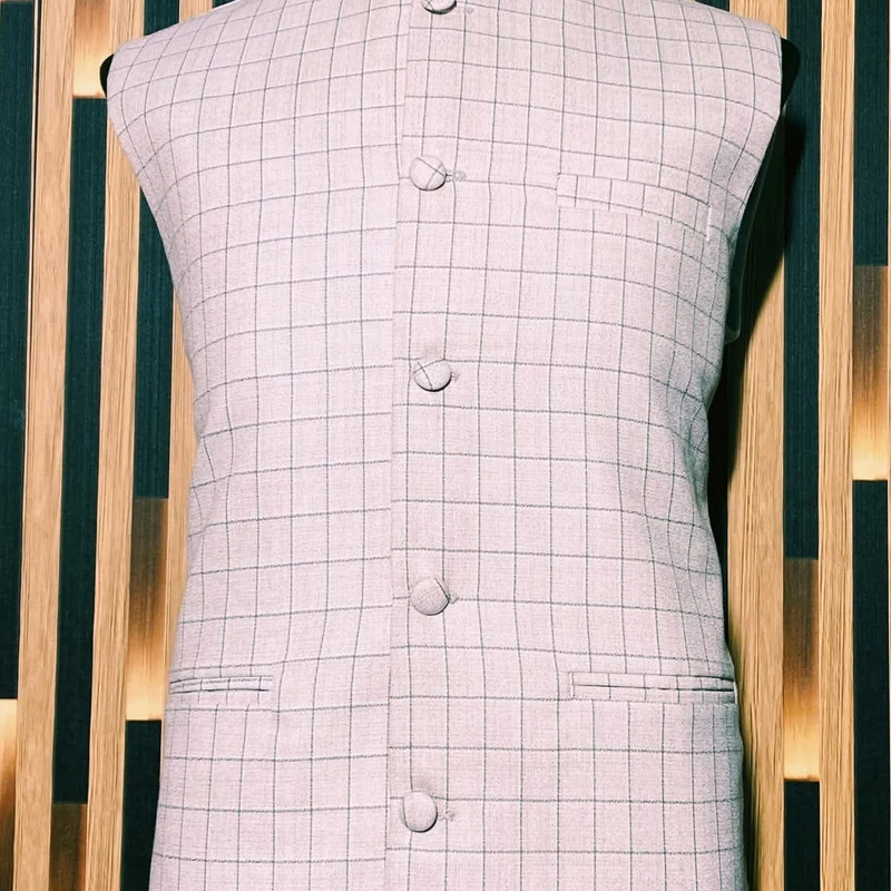 C1 100% ইমপোর্টেড ইন্ডিয়ান সুট কাপড়( কালার ক্রিম)