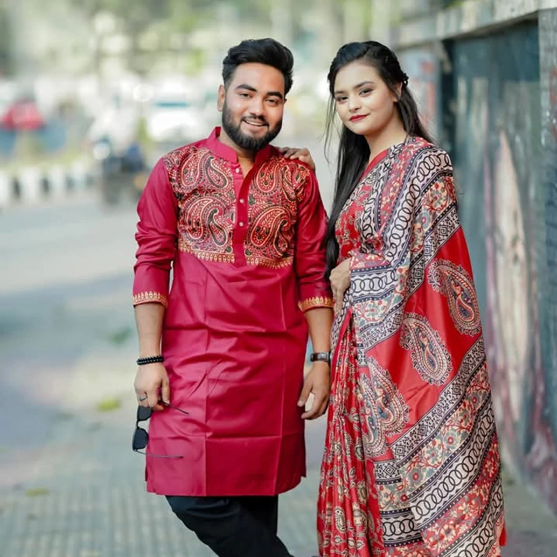 ম্যাচিং কাপল সেট শাড়ি পাঞ্জাবিতে ডিজিটাল প্রিন্ট (415)