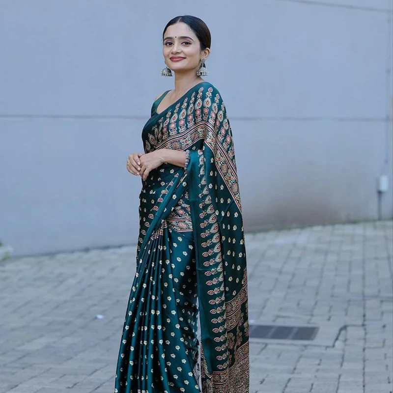 প্রিমিয়াম সিল্ক শাড়ী + ব্লাউজ পিছ (কোড- 500)