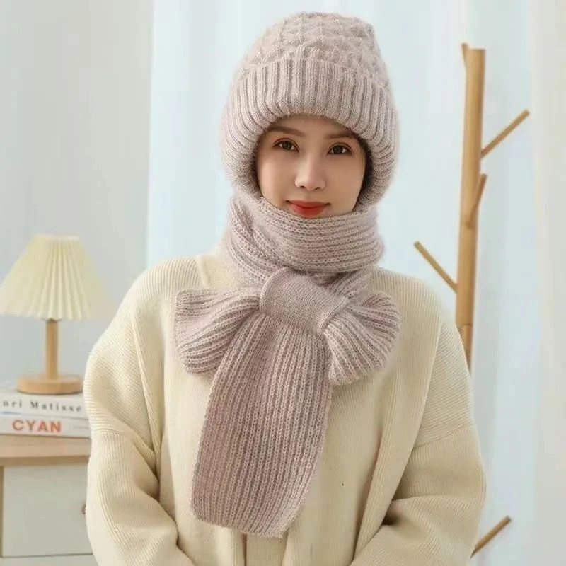 2 in 1 Winter Protection Windproof Cap with Scarf