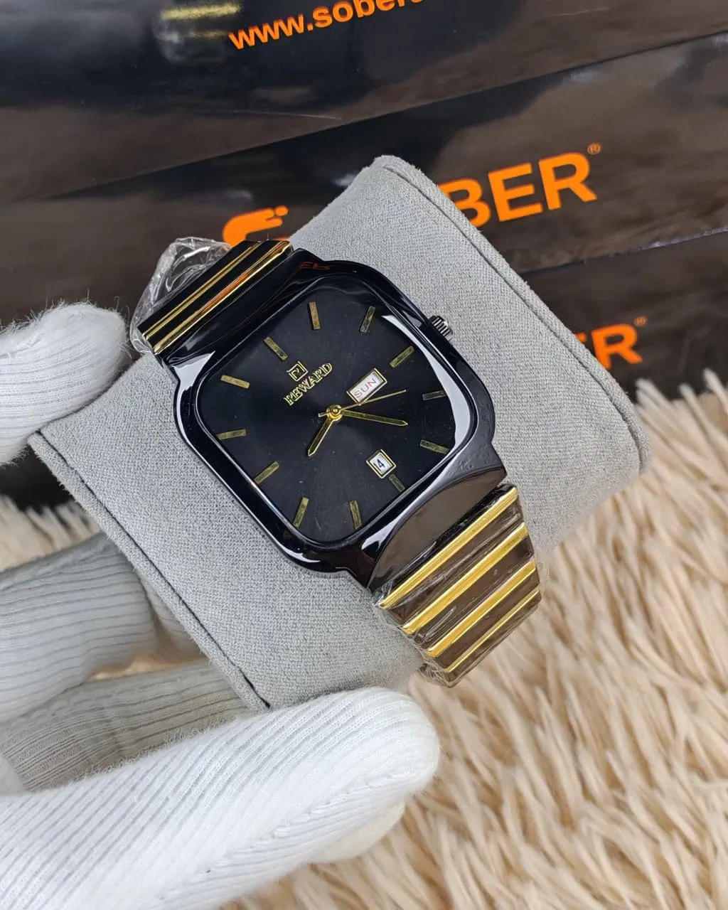 Man Premium Original Watch (Black)