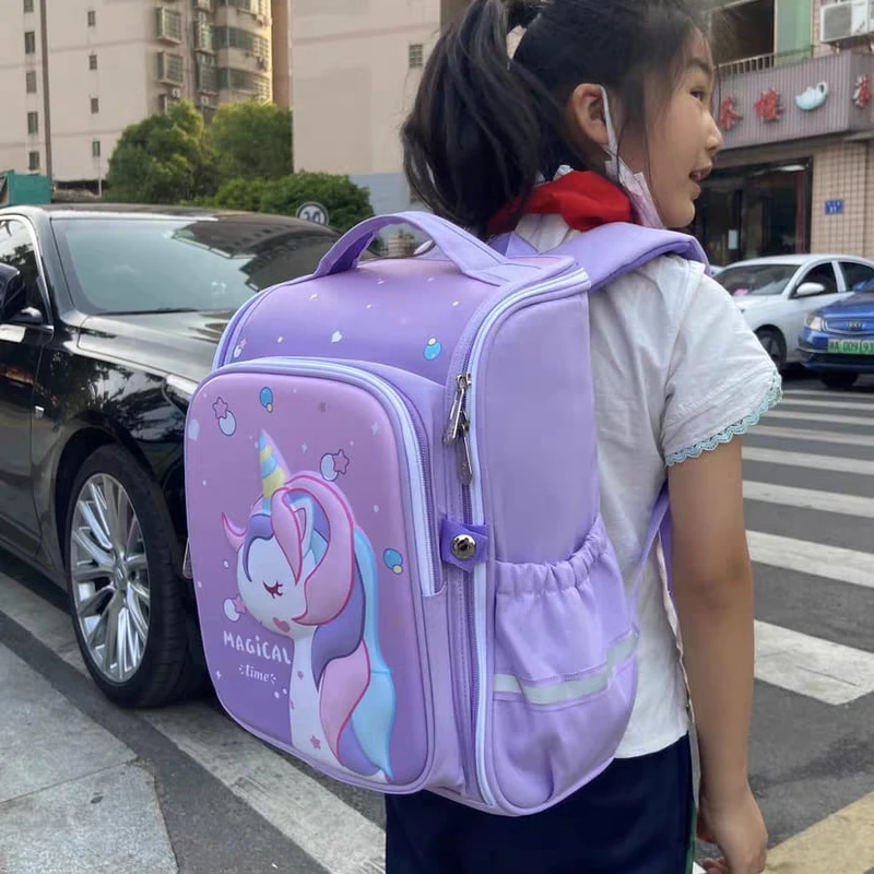 🌟 Meet the Unicorn Backpack – Where Style Meets Smart Design! 🌟