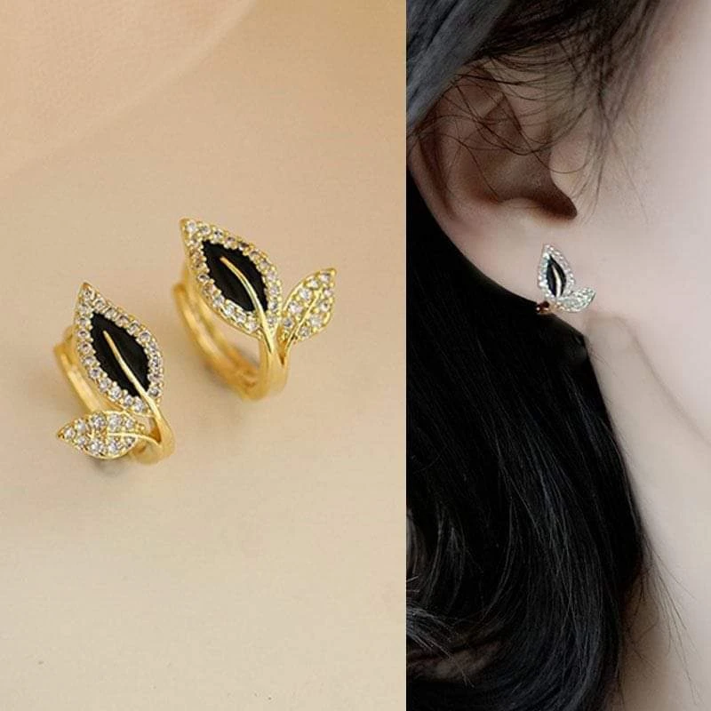 Black Chanel style earrings - Image 4