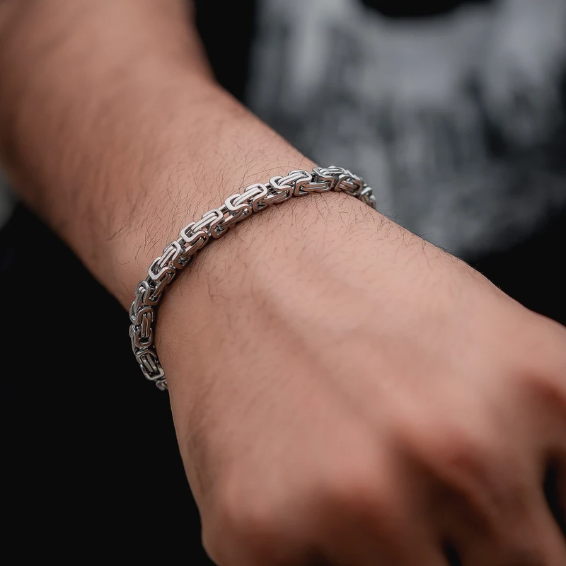Men style Bracelet (Silver Edition)