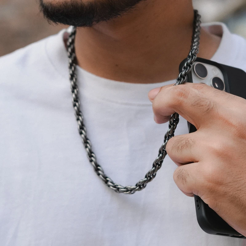 Men  style Chain  (Black Edition)