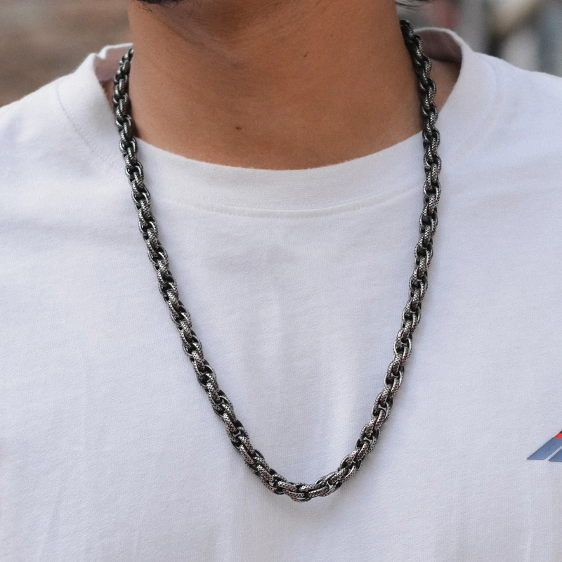 Men  style Chain  (Black Edition)