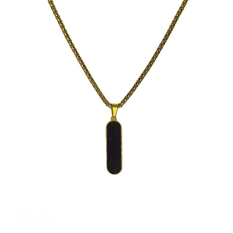 Stylish and classic pendant necklace