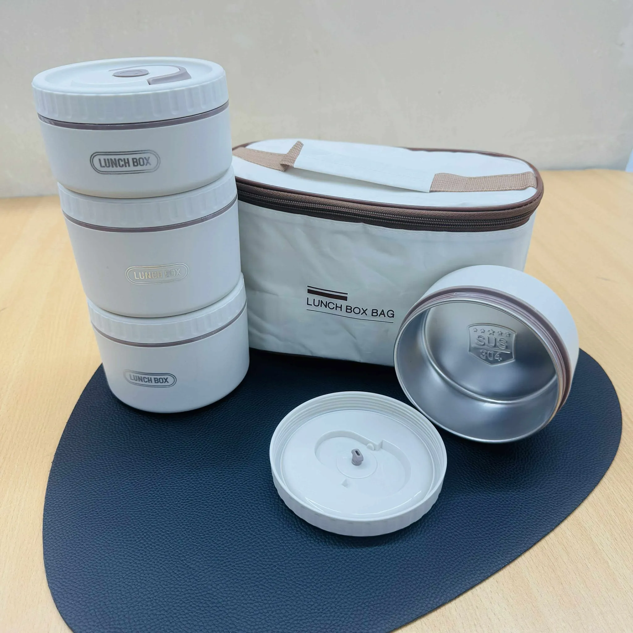 4 Bati ovenproof Lunch Box with Smart Bag - Image 3