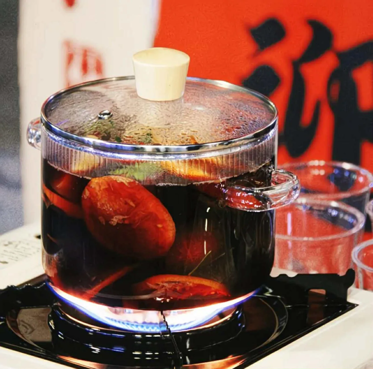 Golden Color Striped Design  1.8 Liter Borosilicate Glass Cooking pot