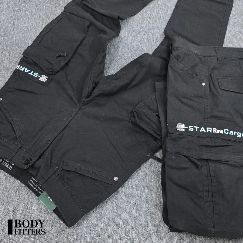 2J96 Raisin Black Venture Cargo