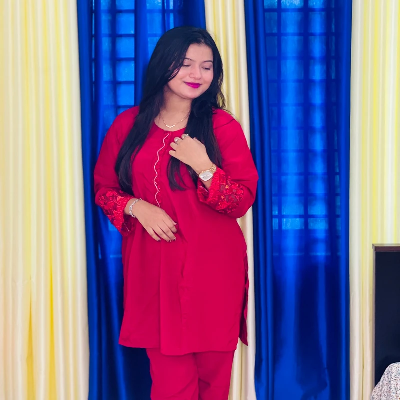 Dubai Step Cherry Set with Karchupi Embroidery