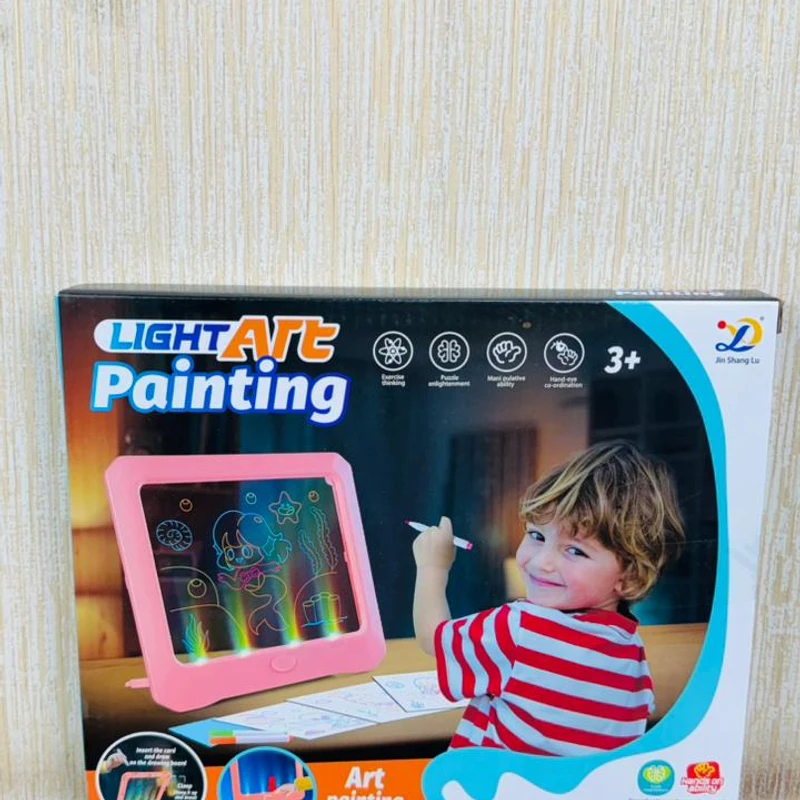 Fluorescent drawing board - Image 3