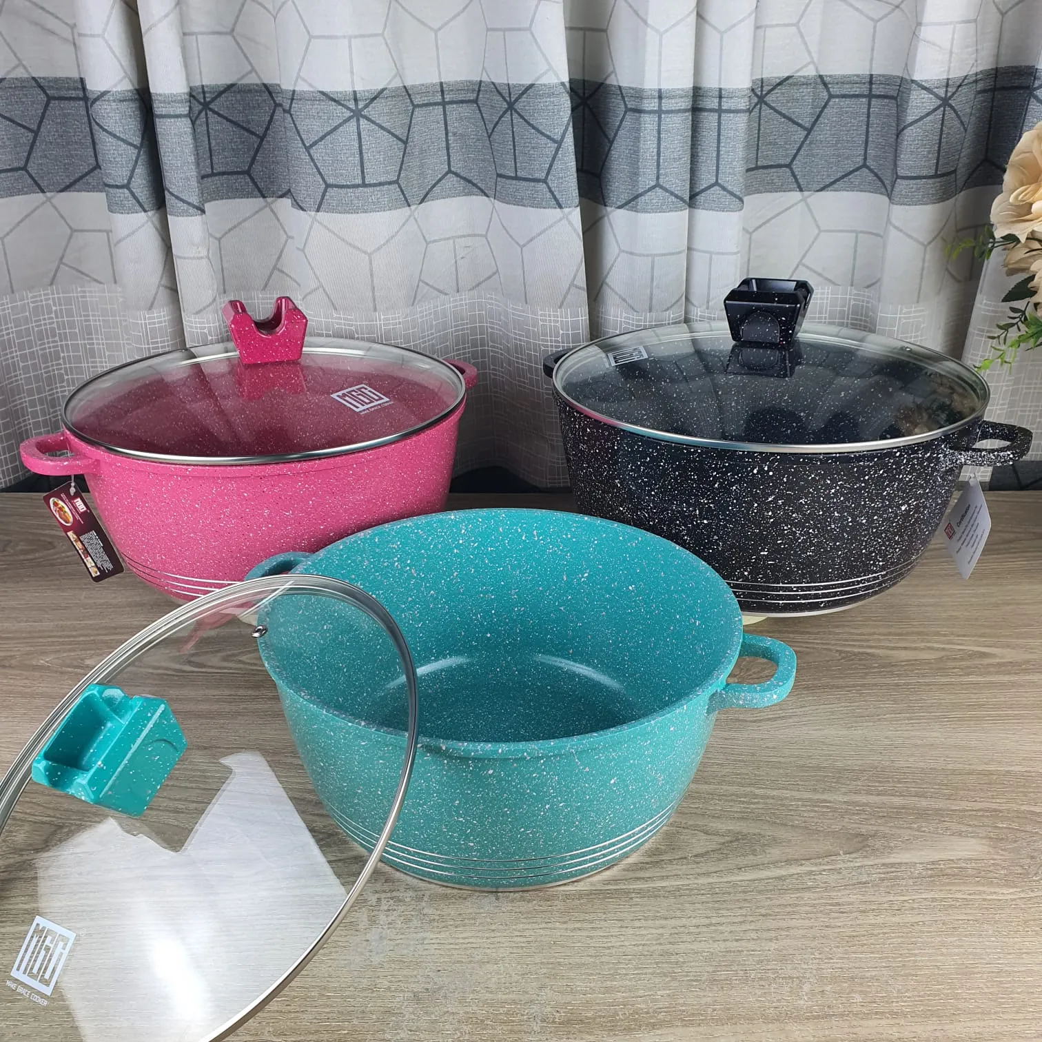 MGC Casserole With Lid 00428