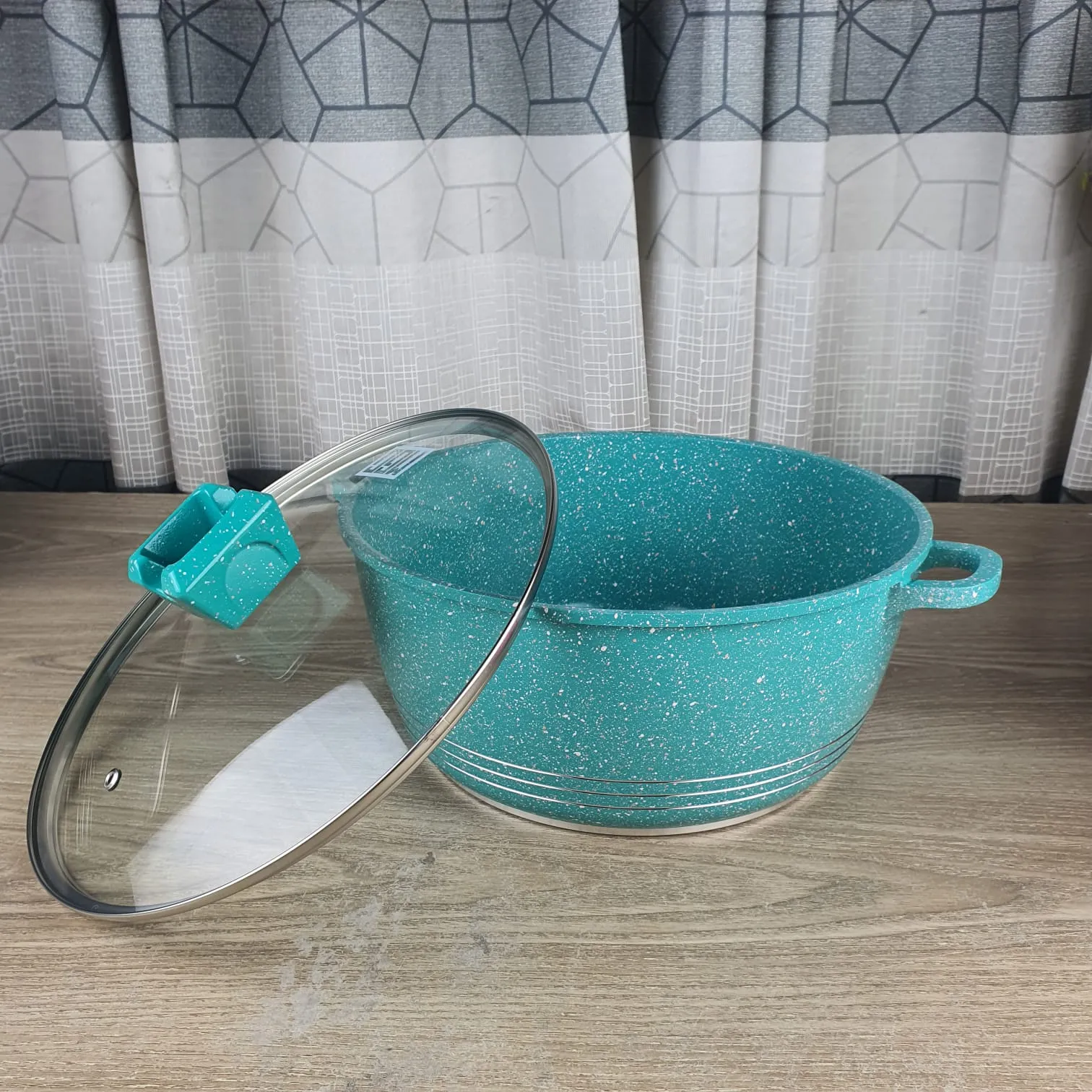 MGC Casserole With Lid 00428 - Image 3