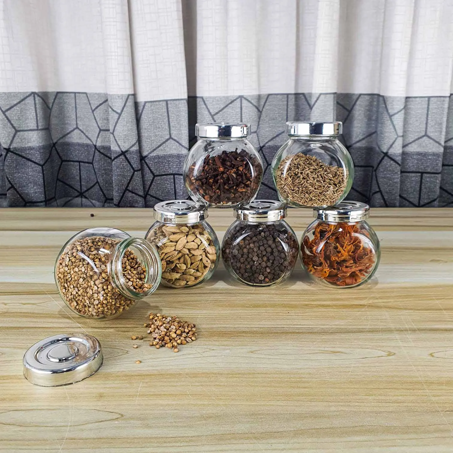 180ml Airtight Glass jar Acylic Lid 01214