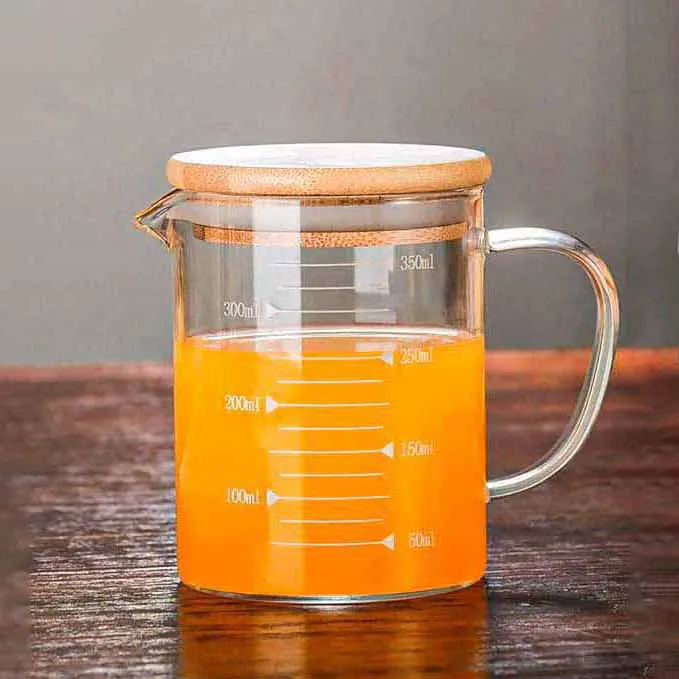 350ml Borosilicate Measuring Cup with Wooden lid 00937
