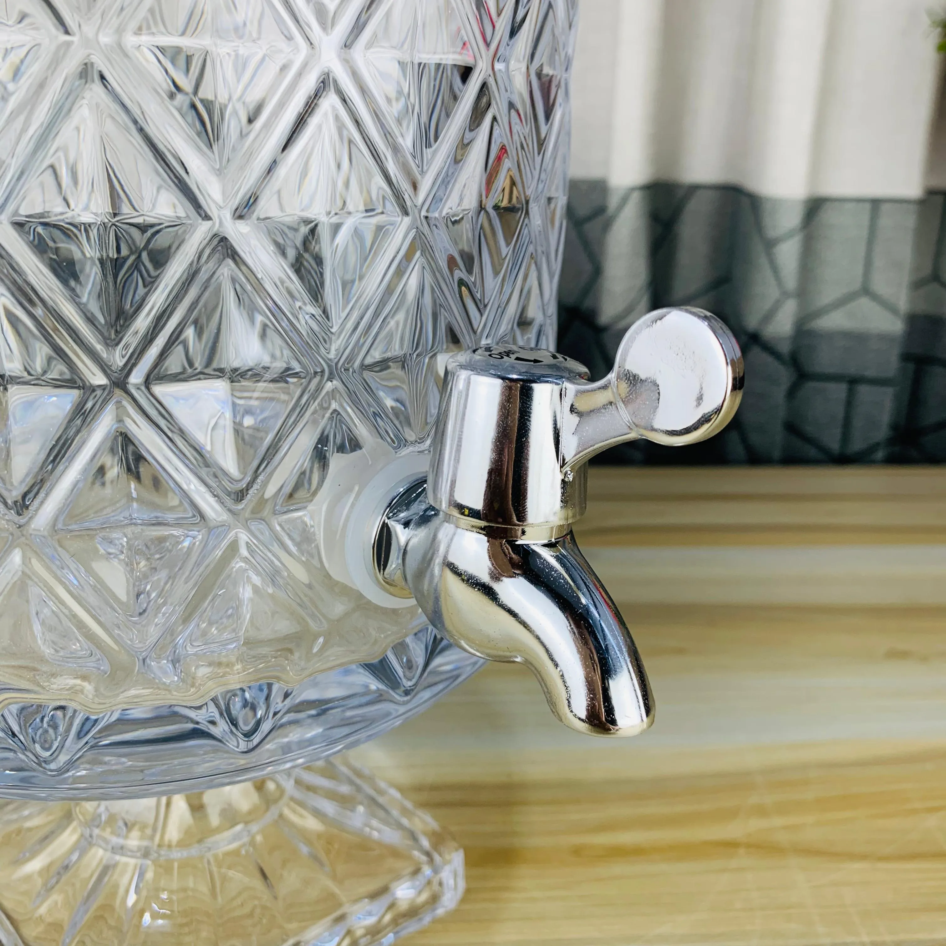 5 Liter Round Transparent Dispenser 01041 - Image 3