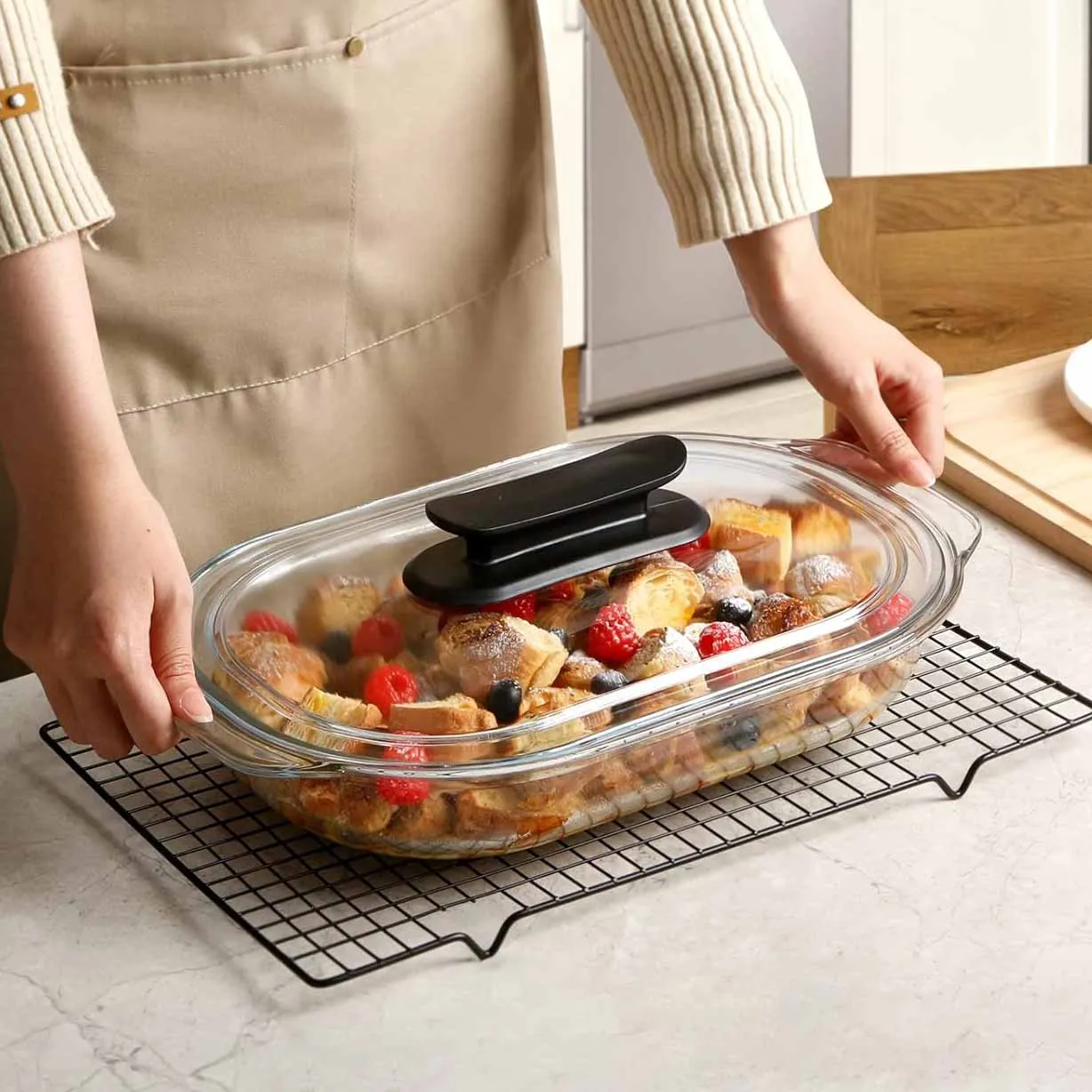 3 Liter Serving Dish With Glass Lid 01301