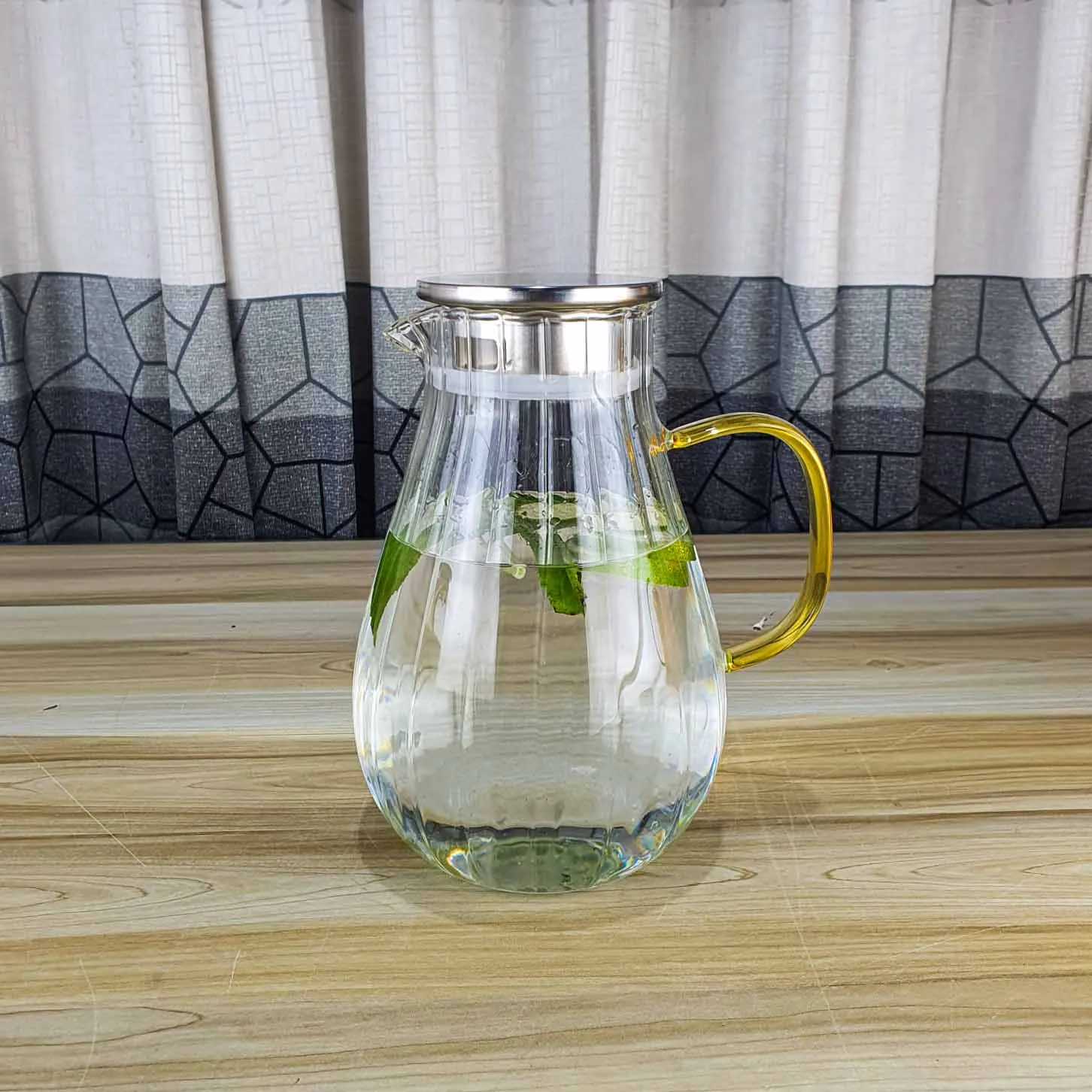 1.8 liter Glass Water jug Staip MSM 01109