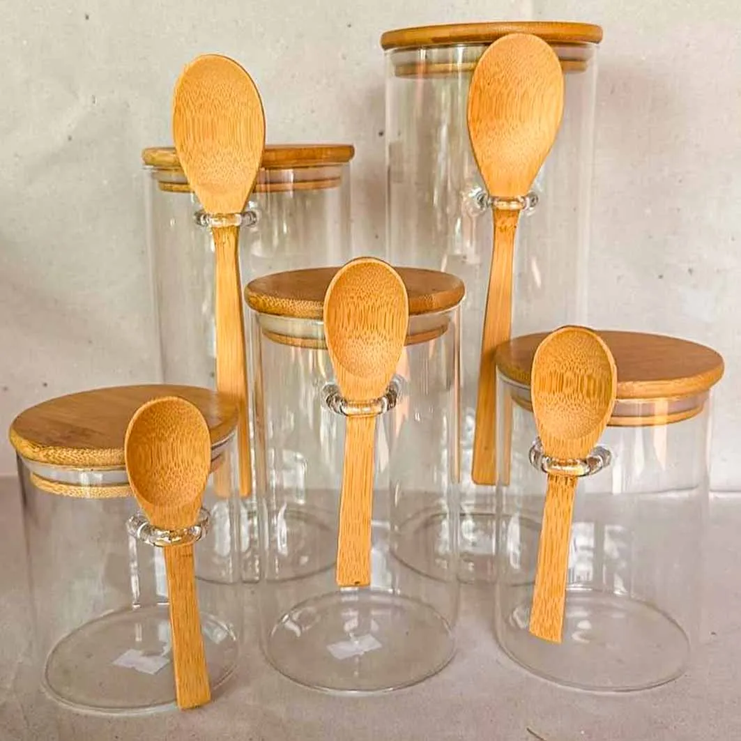 Airtight Round Jar With Spoon 01191