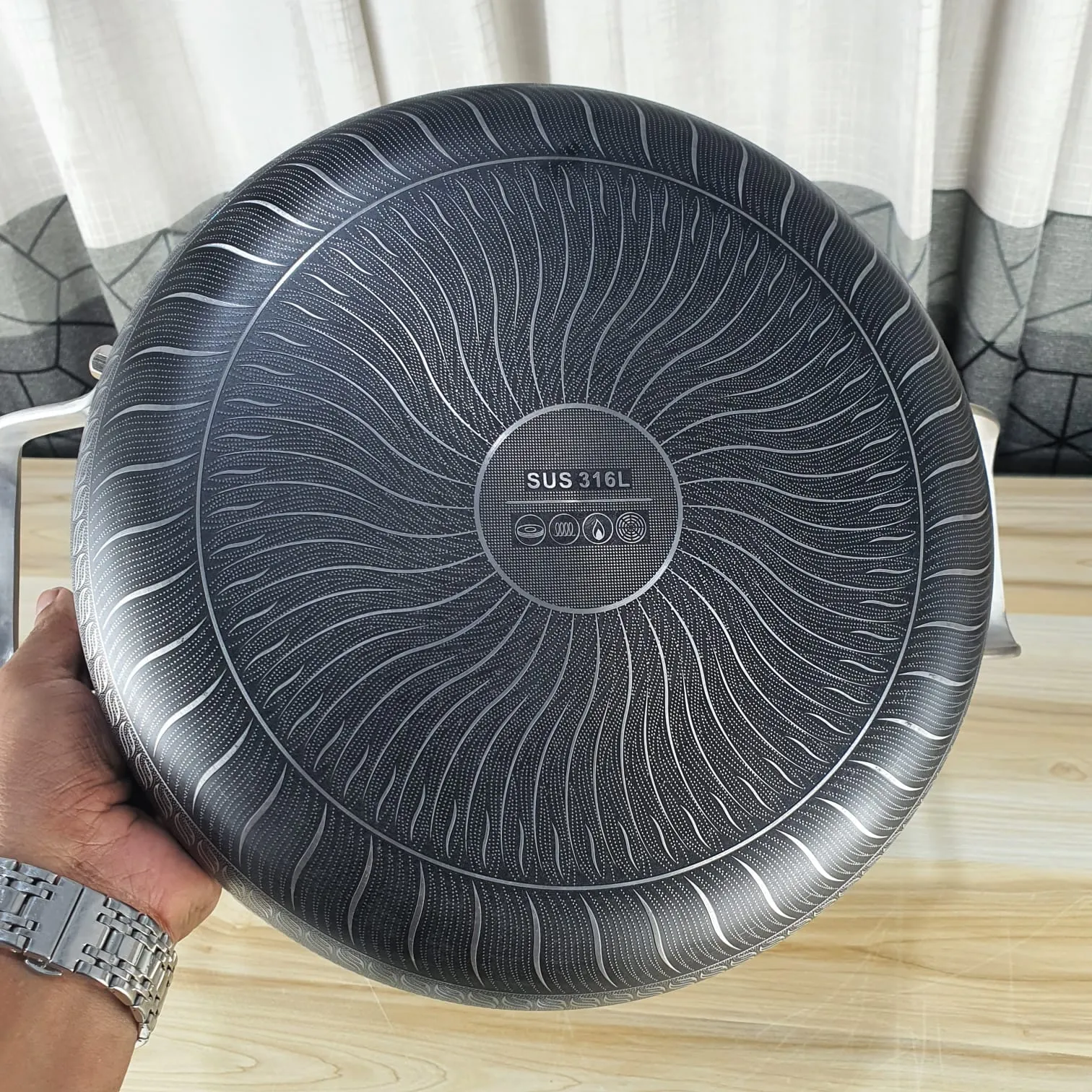 28cm Honeycomb Deep Multipan 316Grade