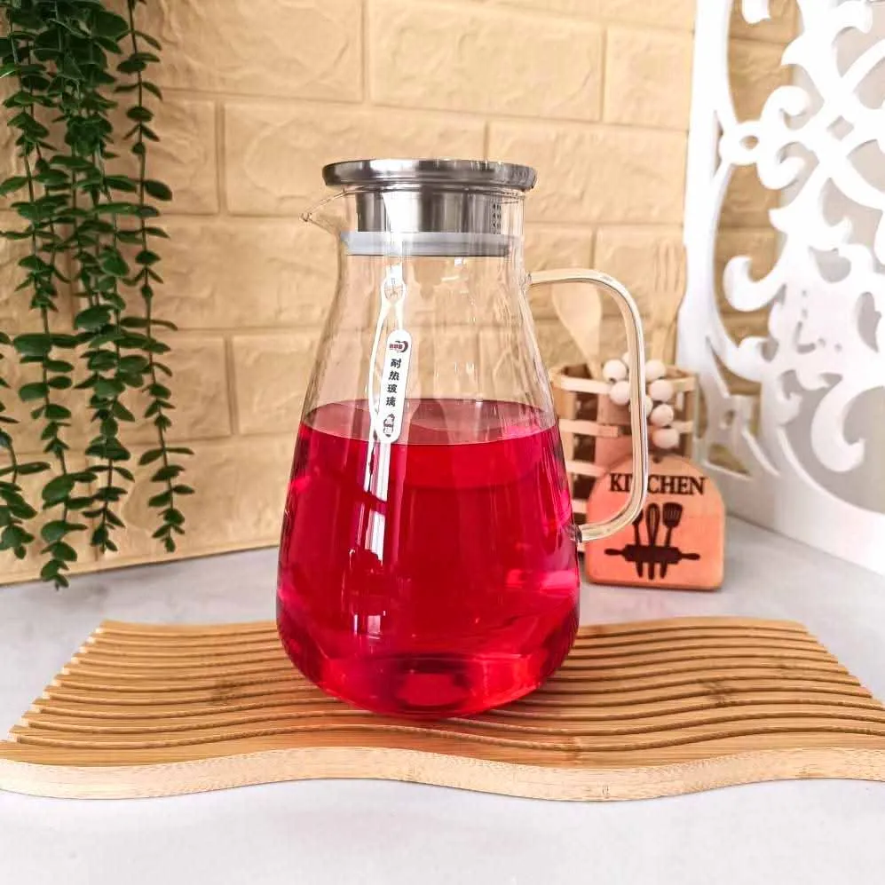 2200ml Borosilicate Water Jug with steel Lid