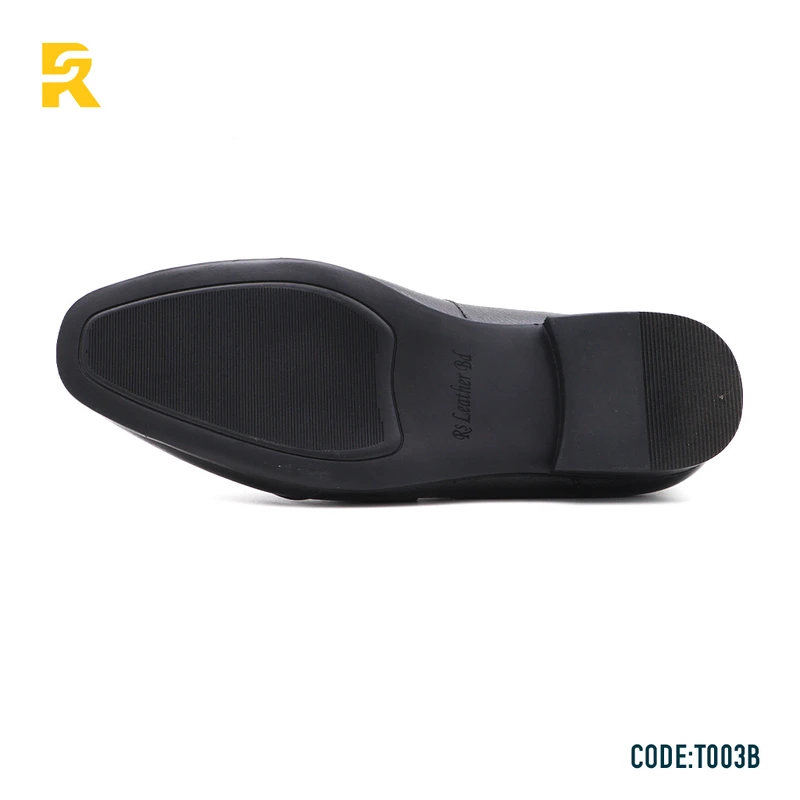 Classic Black Leather Tarcel with Buckle Design - Image 5