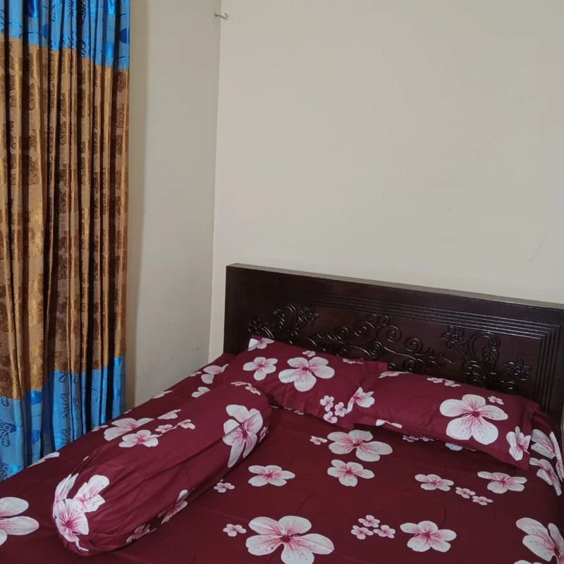Luxury Twill Bed Sheet with side pillow - Image 3
