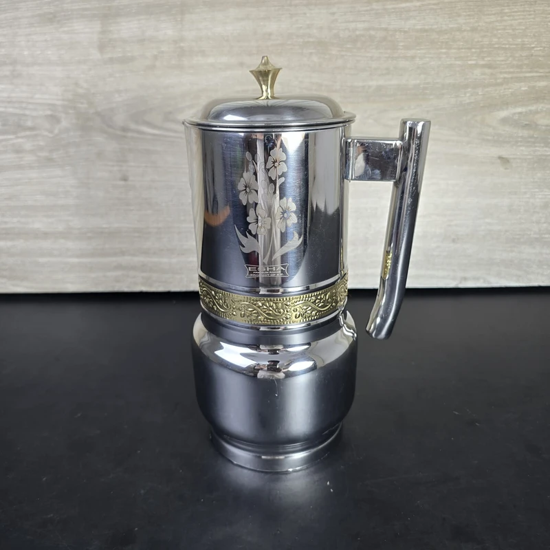 2 Litter Stainless steel water jug round golden ring A4