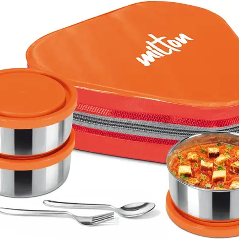 Milton Triangular Tiffin Set
