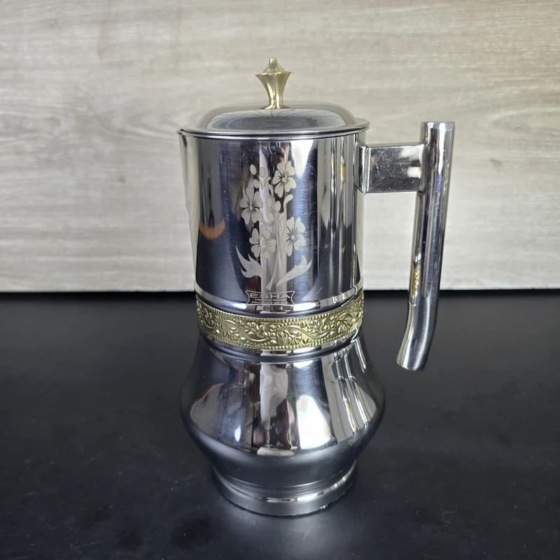 2 Litter Stainless steel water jug round golden ring a3