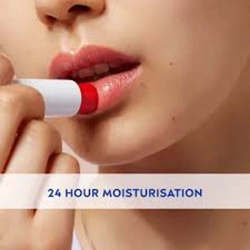 NIVEA Strawberry Shine Lip Balm (4.8gm) - Image 4