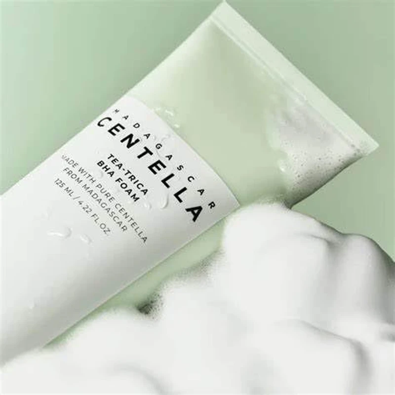 Skin1004 Madagascar Centella Tea-Trica BHA Foam (125ml) - Image 5
