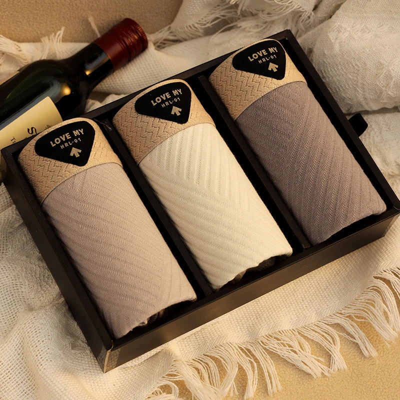 Trendy Elastic Waist Breathable Men’s Boxers (Set of 3)