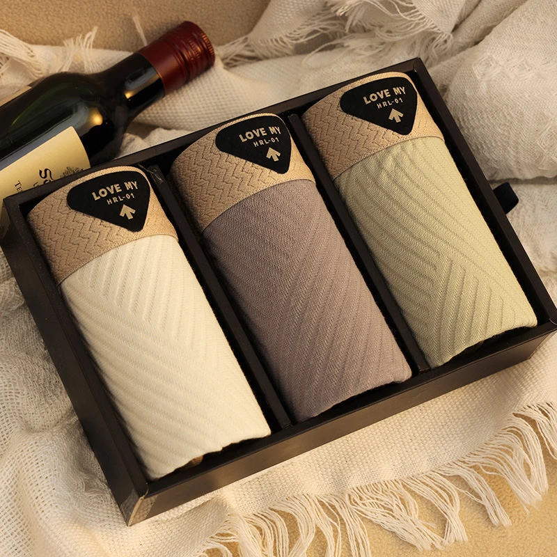 Trendy Elastic Waist Breathable Men’s Boxers (Set of 3) - Image 4