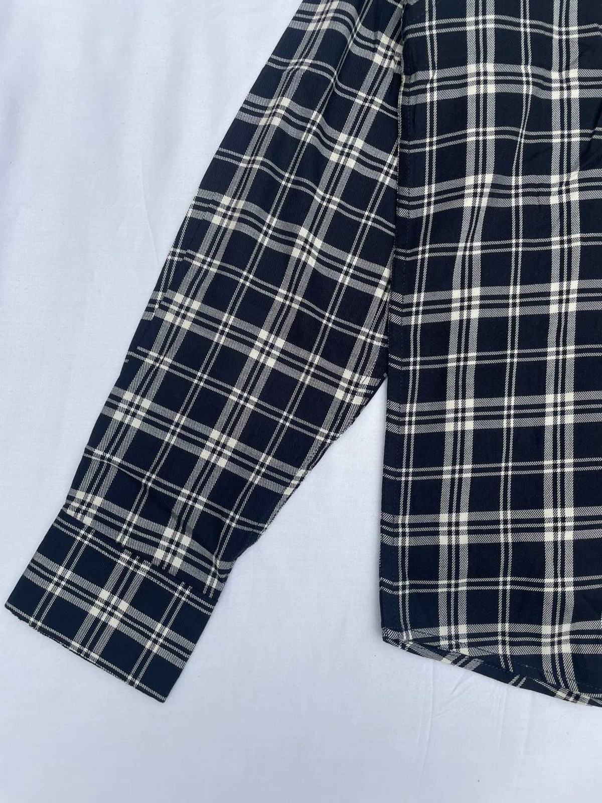 Old Money style size ratio long sleeve shir