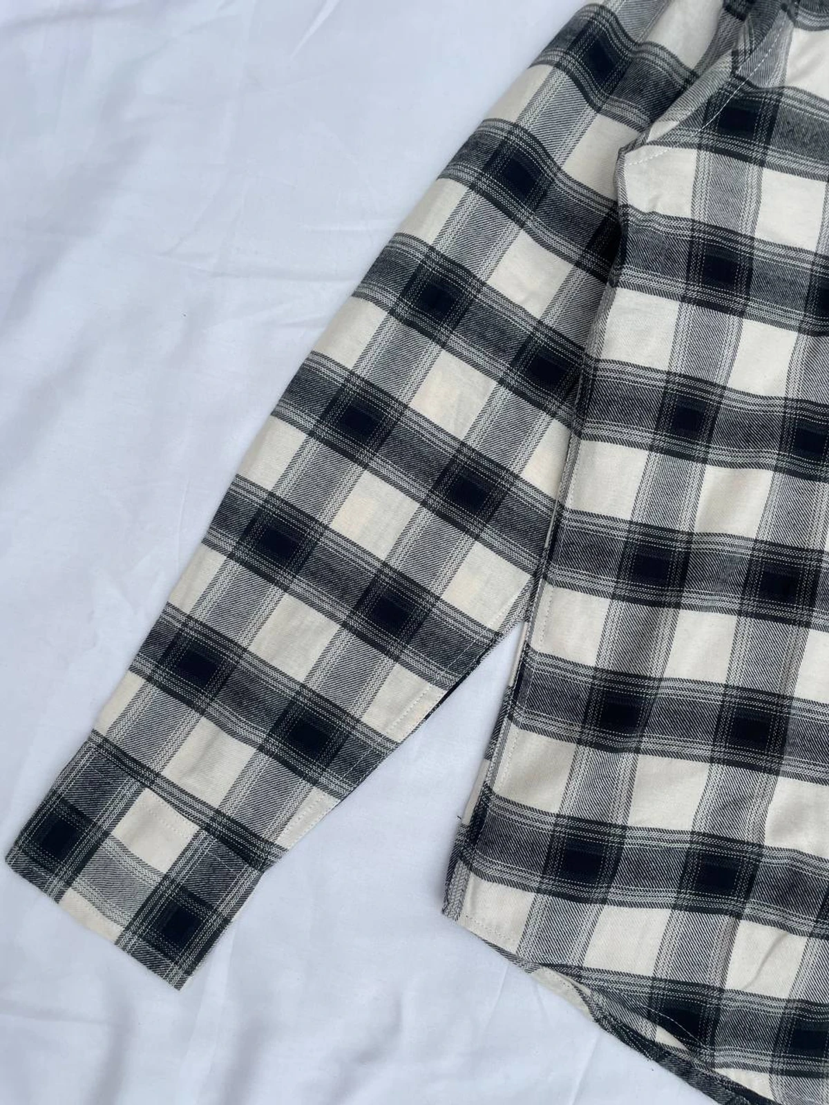 Old Money style size ratio long sleeve shirt