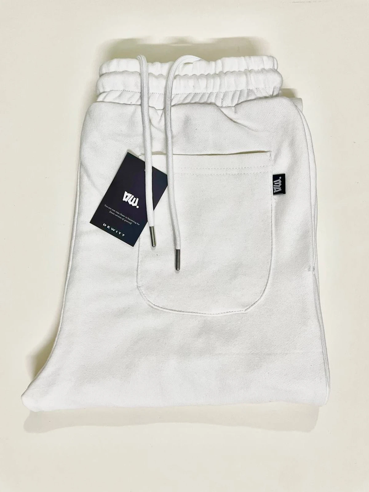 WHITE BAGGY TROUSER