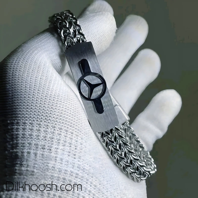 Fashionable Merseyside Stainless Steel Men Bracelet -Silver