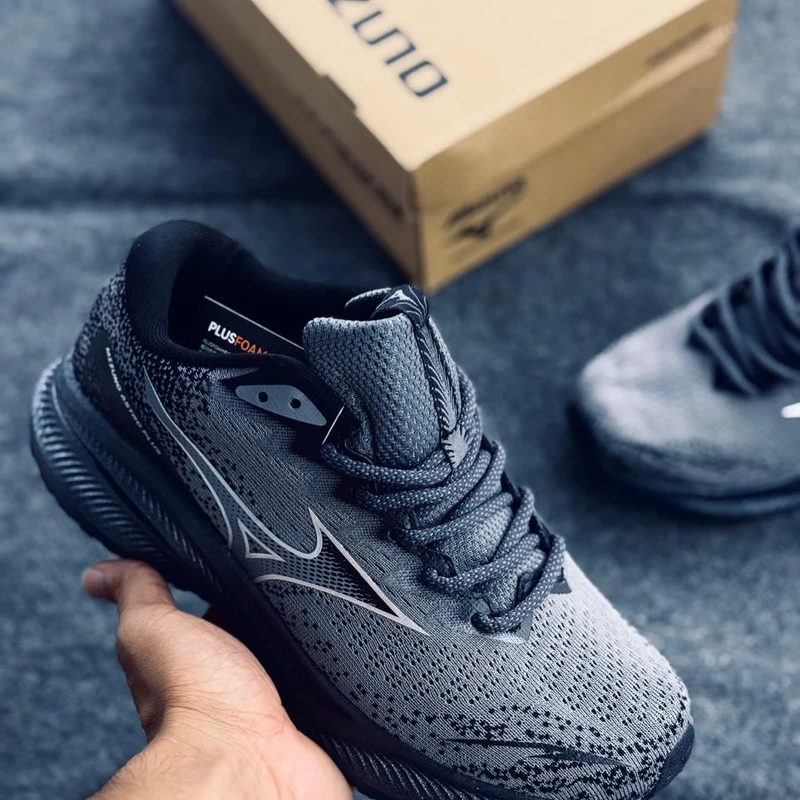 Mizuno Astro plus