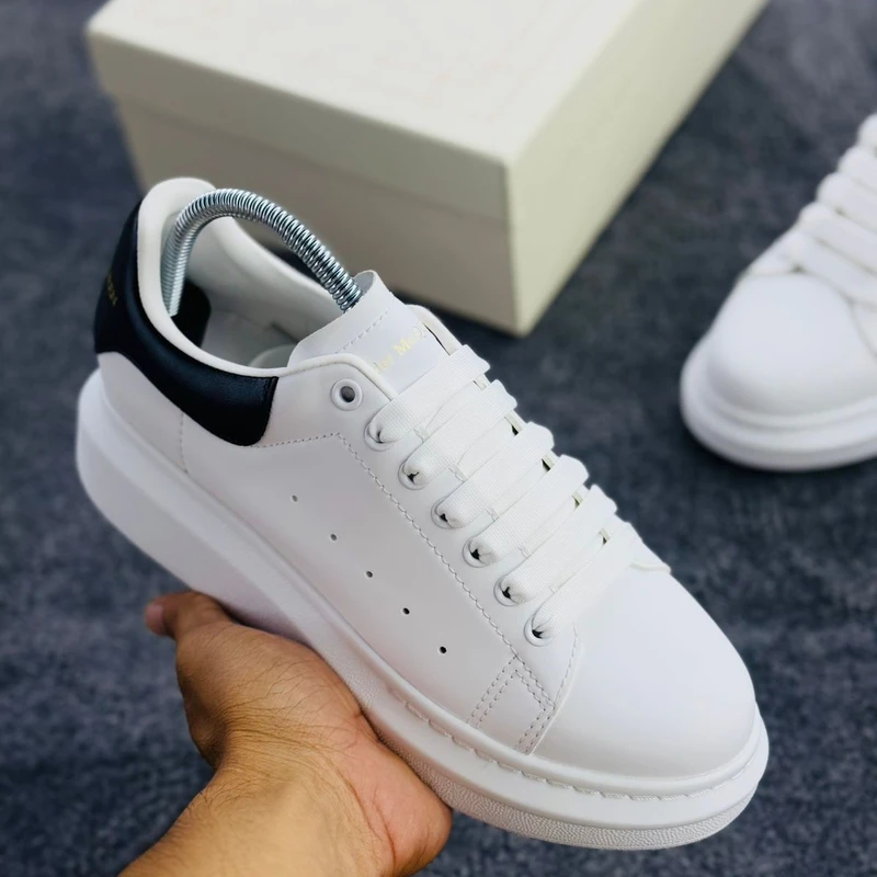 Alexander Mcqueen